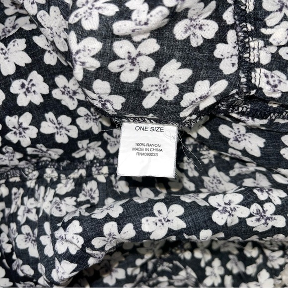 Brandy Melville "Jada" Dress Women's Size XXS-S Black White Purple Floral Flowy - Picture 8 of 11